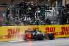 Foto zur News: Ross Brawn über Schwachstelle: Lewis Hamilton am Boxenfunk